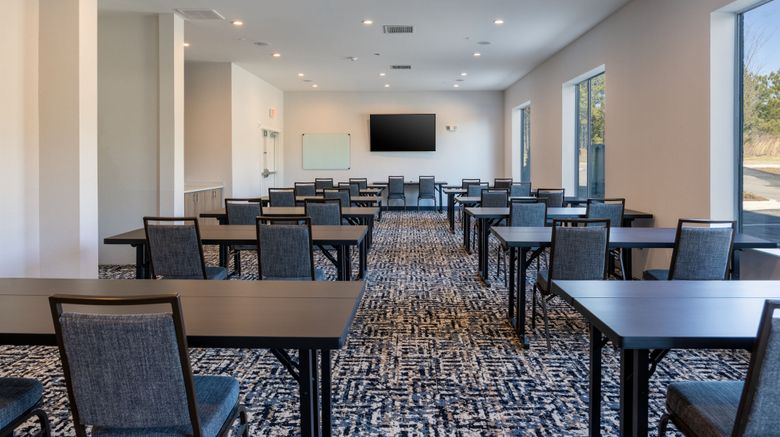 <b>TownePlace Suites Riverstone Parkway Meeting</b>. Images powered by <a href="https://www.leonardoworldwide.com/" title="Leonardo Worldwide" target="_blank">Leonardo</a>.