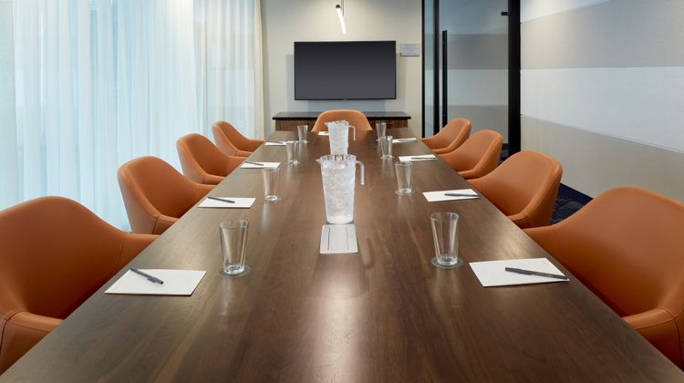 Courtyard Montreal Midtown Meeting