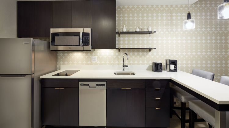 Residence Inn Montreal Midtown Room