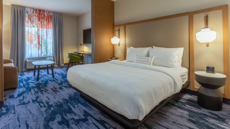 Fairfield Inn & Suites Franklin Suite