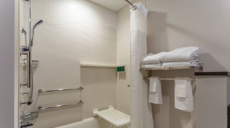Fairfield Inn & Suites Franklin Room