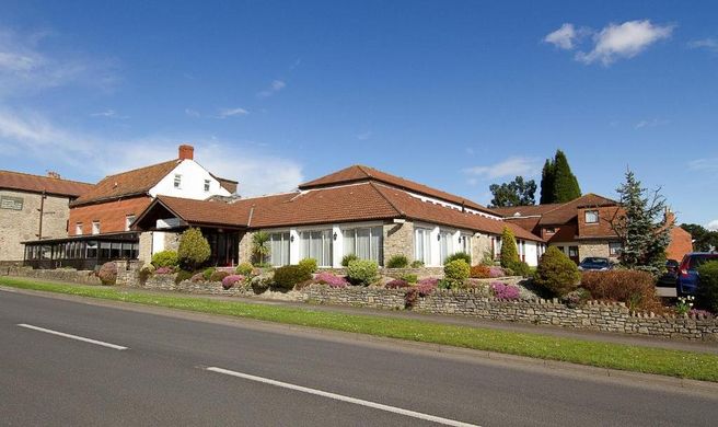Almondsbury Interchange Hotel Exterior