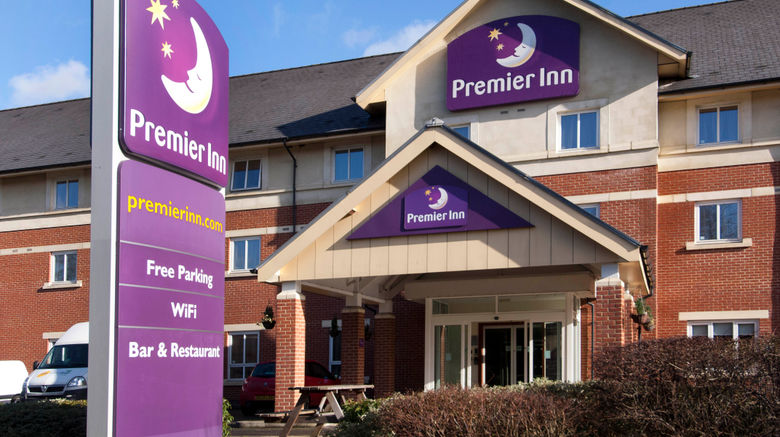 <b>Premier Inn Gatwick Crawley Town West Exterior</b>. Images powered by <a href="https://www.leonardoworldwide.com/" title="Leonardo Worldwide" target="_blank">Leonardo</a>.