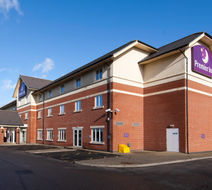 Premier Inn Gatwick Crawley Town West Exterior