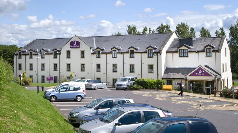 <b>Premier Inn Glasgow Milngavie Exterior</b>. Images powered by <a href="https://www.leonardoworldwide.com/" title="Leonardo Worldwide" target="_blank">Leonardo</a>.