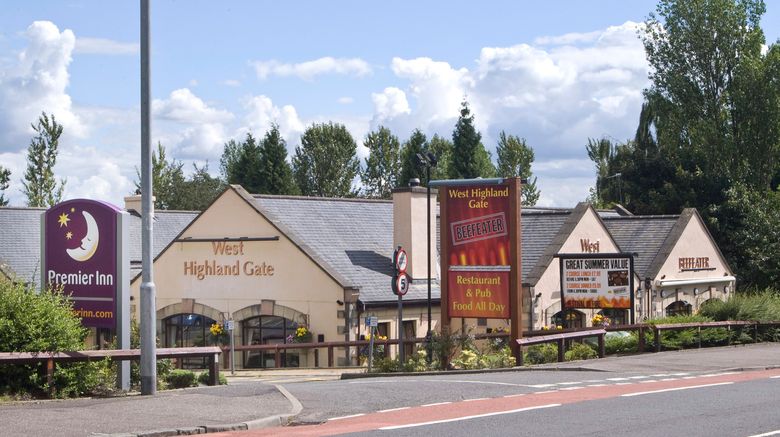 <b>Premier Inn Glasgow Milngavie Exterior</b>. Images powered by <a href="https://www.leonardoworldwide.com/" title="Leonardo Worldwide" target="_blank">Leonardo</a>.