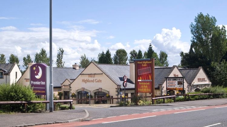 Premier Inn Glasgow Milngavie Exterior