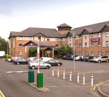 Premier Inn Glasgow Airport Exterior