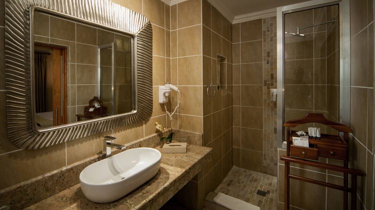 Fairview Hotel & Conference Center Room