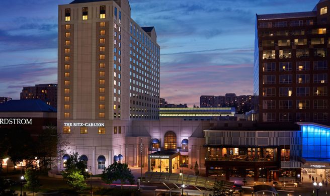 The Ritz-Carlton, Pentagon City Exterior