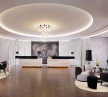 Le Meridien Hamburg Lobby