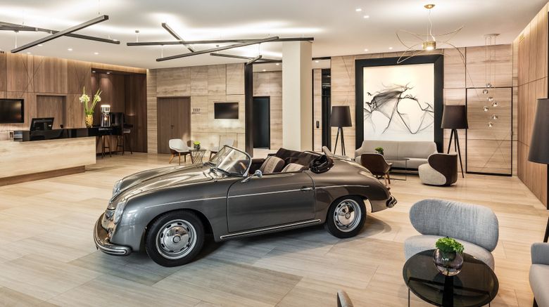 <b>Le Meridien Hamburg Lobby</b>. Images powered by <a href="https://www.leonardoworldwide.com/" title="Leonardo Worldwide" target="_blank">Leonardo</a>.