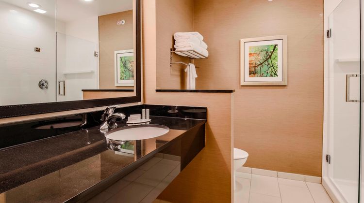 Fairfield Inn & Suites Snyder Room
