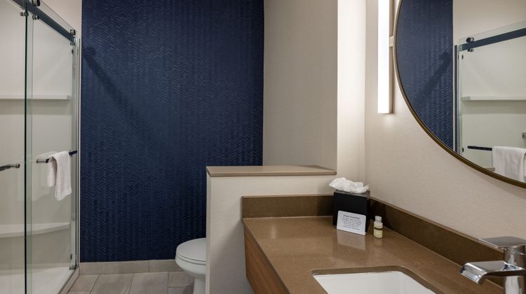 Fairfield Inn & Stes Riverstone Parkway Room