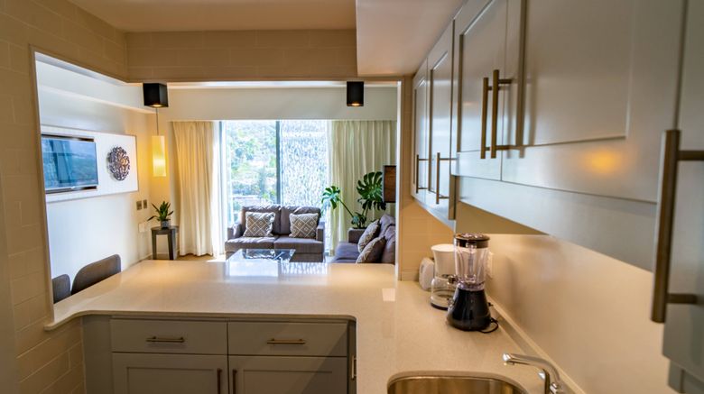 <b>Marriott Port-au-Prince Hotel Suite</b>. Images powered by <a href="https://www.leonardoworldwide.com/" title="Leonardo Worldwide" target="_blank">Leonardo</a>.