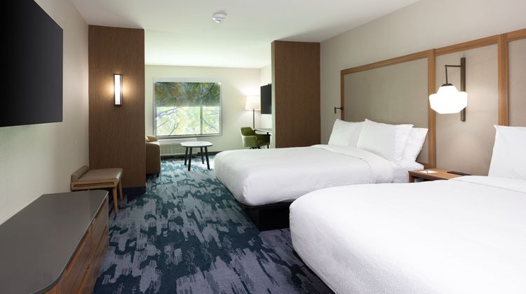 Fairfield Inn & Stes Riverstone Parkway Suite