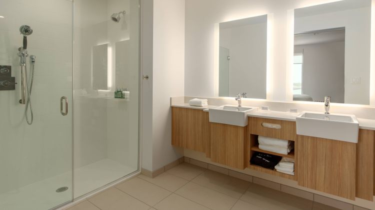 SpringHill Suites By Marriott Downtown Room