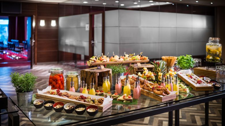 <b>Sheraton Duesseldorf Airport Hotel Meeting</b>. Images powered by <a href="https://www.leonardoworldwide.com/" title="Leonardo Worldwide" target="_blank">Leonardo</a>.