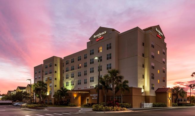 Residence Inn Orlando Airport Exterior