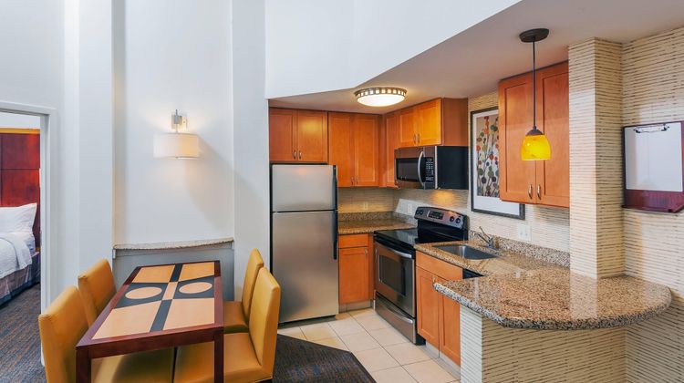 Residence Inn Orlando Airport Room