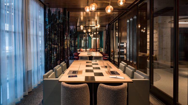 <b>Moxy NYC Chelsea Meeting</b>. Images powered by <a href="https://www.leonardoworldwide.com/" title="Leonardo Worldwide" target="_blank">Leonardo</a>.