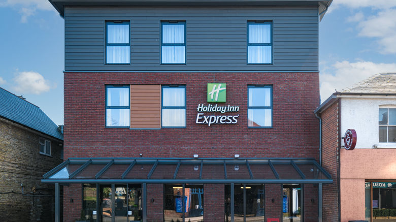 <b>Holiday Inn Express Fleet Exterior</b>. Images powered by <a href="https://www.leonardoworldwide.com/" title="Leonardo Worldwide" target="_blank">Leonardo</a>.