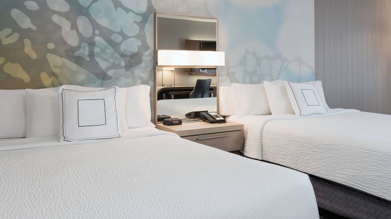 <b>Courtyard by Marriott Toronto Vaughan Room</b>. Images powered by <a href="https://www.leonardoworldwide.com/" title="Leonardo Worldwide" target="_blank">Leonardo</a>.