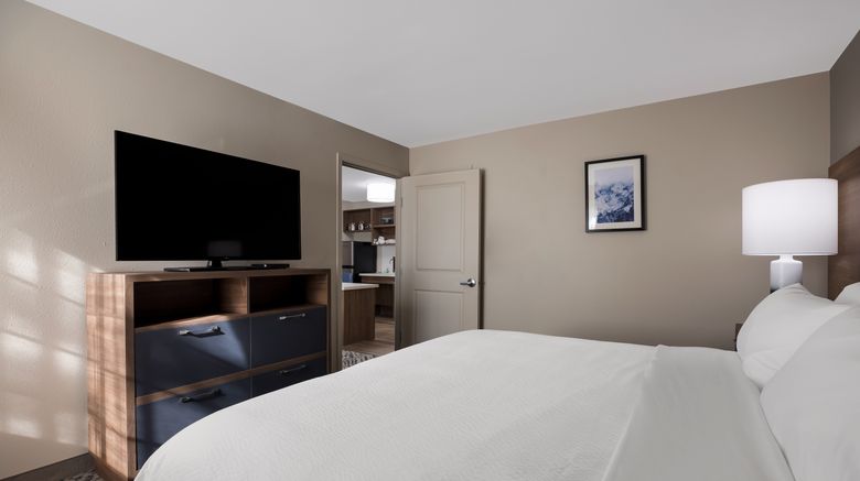 <b>Candlewood Suites Lafayette Suite</b>. Images powered by <a href="https://www.leonardoworldwide.com/" title="Leonardo Worldwide" target="_blank">Leonardo</a>.