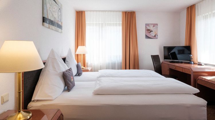 Hotel Flora Stuttgart Mohringen Room