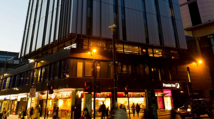 Premier Inn City Center (Buchanan) Exterior
