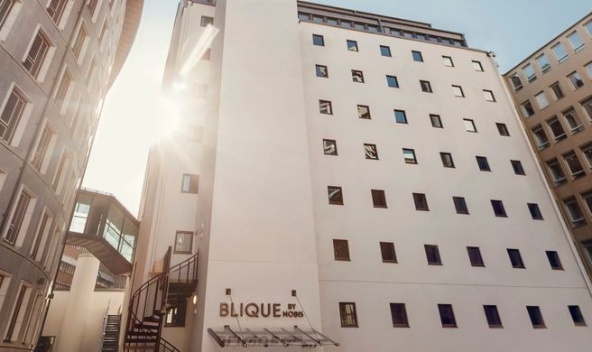 Blique by Nobis Exterior