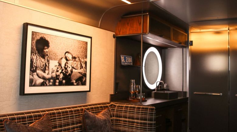 <b>The Verb Hotel Room</b>. Images powered by <a href="https://www.leonardoworldwide.com/" title="Leonardo Worldwide" target="_blank">Leonardo</a>.