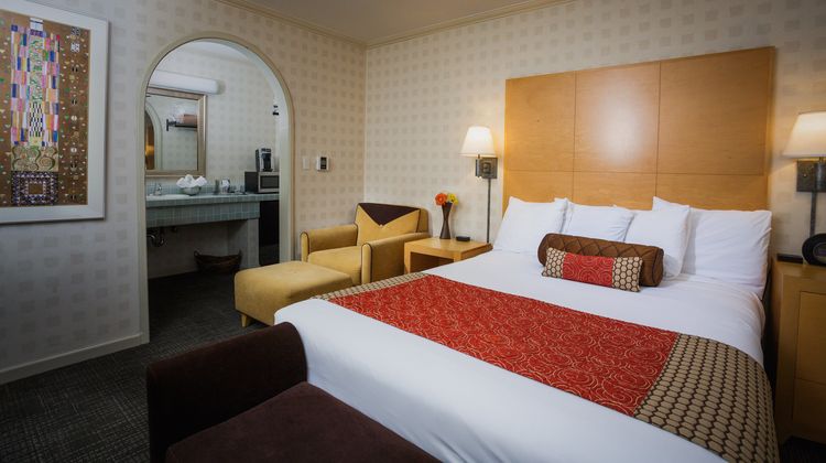 Menlo Park Inn Room