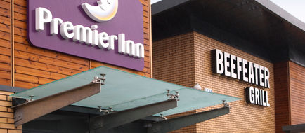 Premier Inn Glasgow Newton Mearns (M77) Exterior