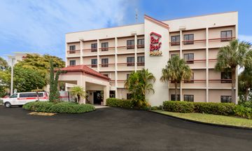 Red Roof PLUS+ Miami Airport