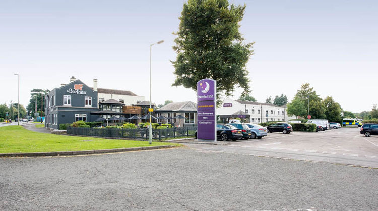 Premier Inn Gloucester (Longford) Exterior