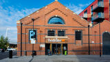 <b>Premier Inn Gloucester (Quayside) Exterior</b>. Images powered by <a href="https://www.leonardoworldwide.com/" title="Leonardo Worldwide" target="_blank">Leonardo</a>.