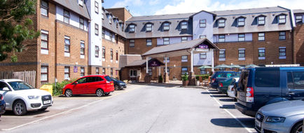 Premier Inn London Gatwick Airport (A23) Exterior