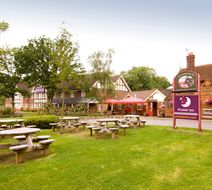 Premier Inn London Gatwick Airport East Exterior