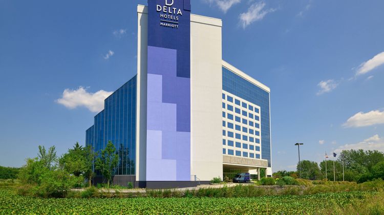 Delta Hotel Philadelphia Airport Exterior