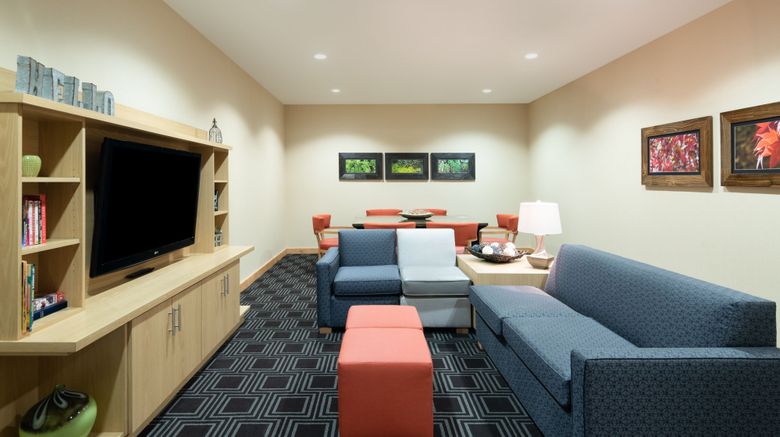 <b>TownePlace Suites Charlotte Mooresville Room</b>. Images powered by <a href="https://www.leonardoworldwide.com/" title="Leonardo Worldwide" target="_blank">Leonardo</a>.