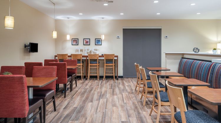TownePlace Suites Charlotte Mooresville Restaurant