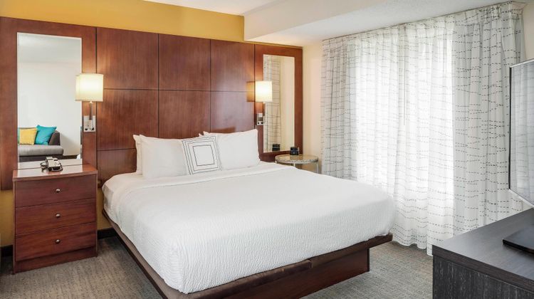 Residence Inn by Marriott Suite