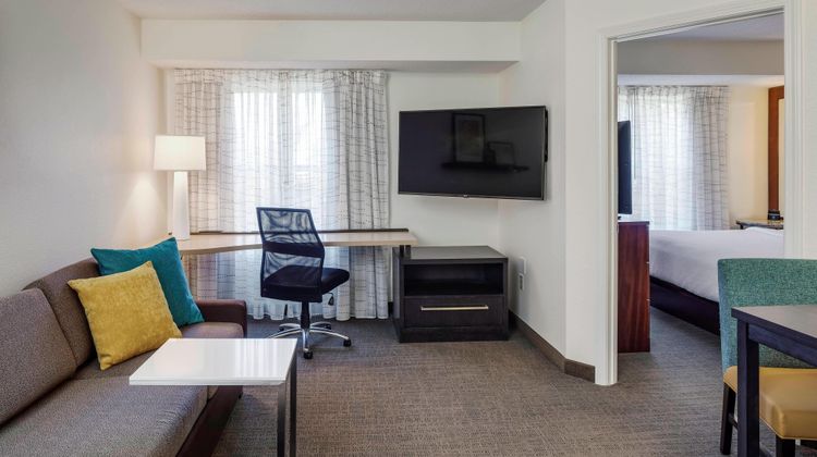 Residence Inn by Marriott Suite