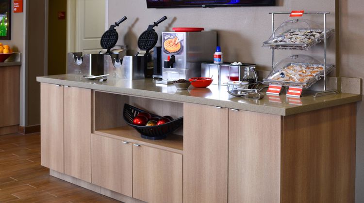 TownePlace Suites by Marriott Galleria Restaurant