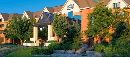 Four Points St Catherines Niagara Suites Exterior