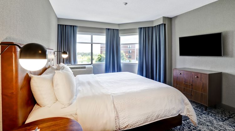 Four Points St Catherines Niagara Suites Suite