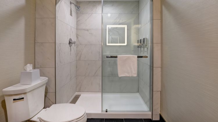 Four Points St Catherines Niagara Suites Room