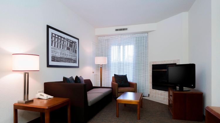 Residence Inn by Marriott Suite