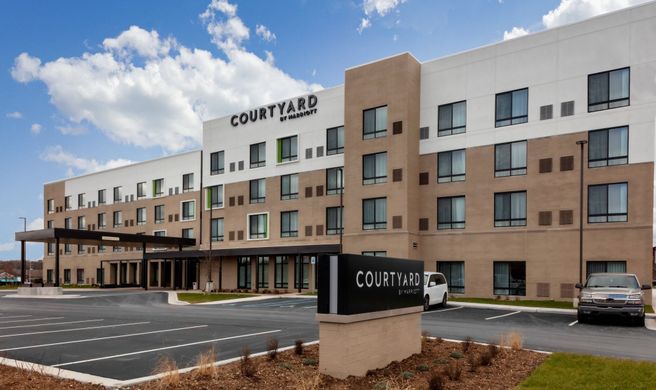 Courtyard East Lansing Okemos Exterior